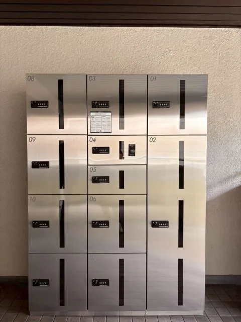 共用部 宅配ボックスも完備しているので荷物の受け取りもらくらくです。
