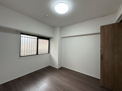 約5.5帖の洋室◎