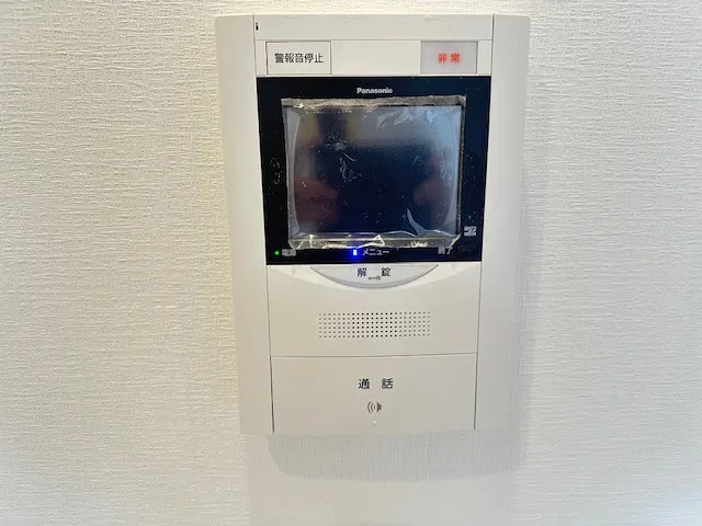 モニター付きインターホンなので急な来客でも安心ですね