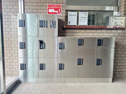 宅配ボックスが完備されているのも嬉しい設備です。