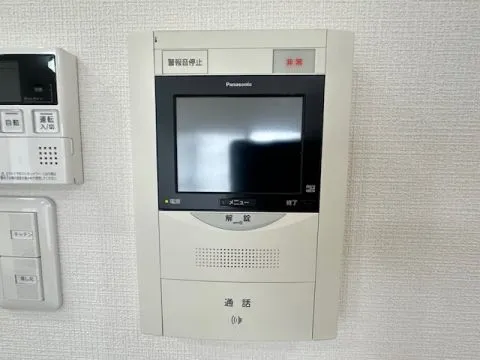 モニター付きインターホンがあるので、急な来客でも安心ですね。