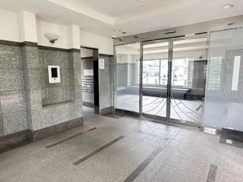 オートロック完備のマンションなので、セキュリティ面でも安心できますね!