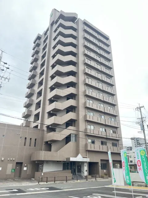 小幡小学校・守山東中学校ともに徒歩10分圏内の好立地のマンションです。お子様の通学にも最適ですね。