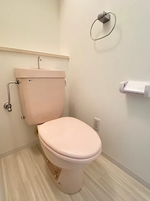 トイレのみのリフォームだと、たった半日で最新トイレに取り替えちゃいます！