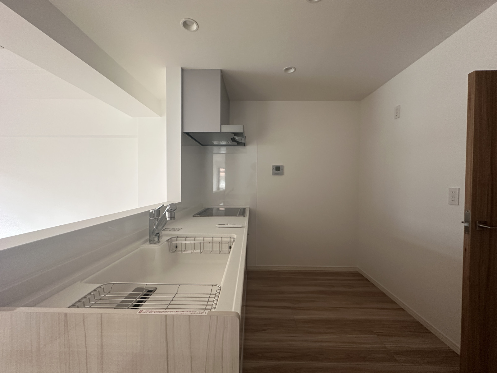 調理スペースが広々としたキッチン◎カウンターキッチンなので、お子様の様子を伺いながらお料理ができます◎