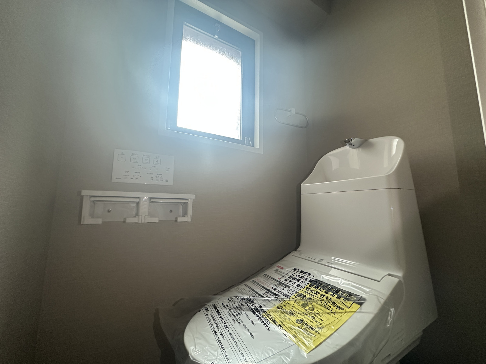 自然光が入り、明るく清潔感のある空間に◎