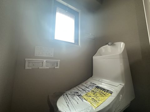 自然光が入り、明るく清潔感のある空間に◎