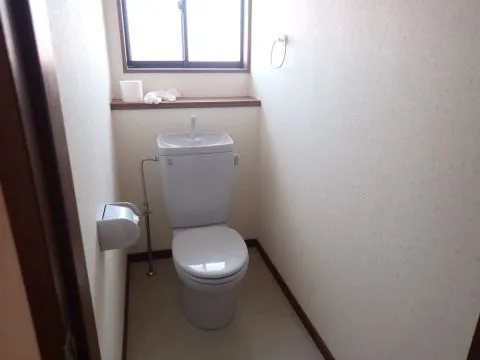 2階のトイレ 夜のトイレも2階にあると便利ですよね。