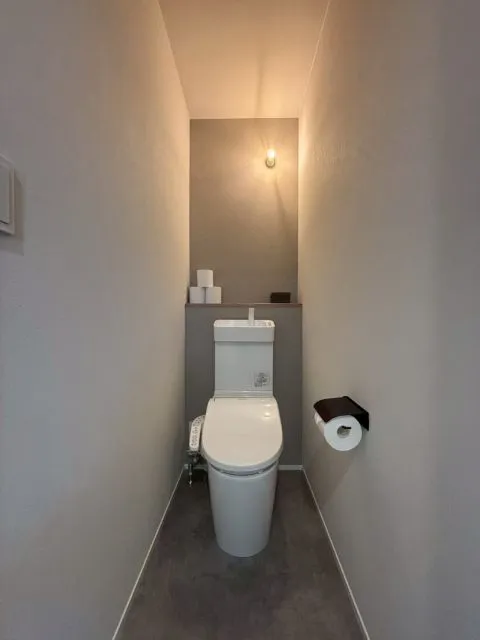 手洗いボール付き、２階トイレです。