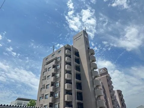 周囲に大きな建物がないので、風通しや見晴らしも良いマンションです!