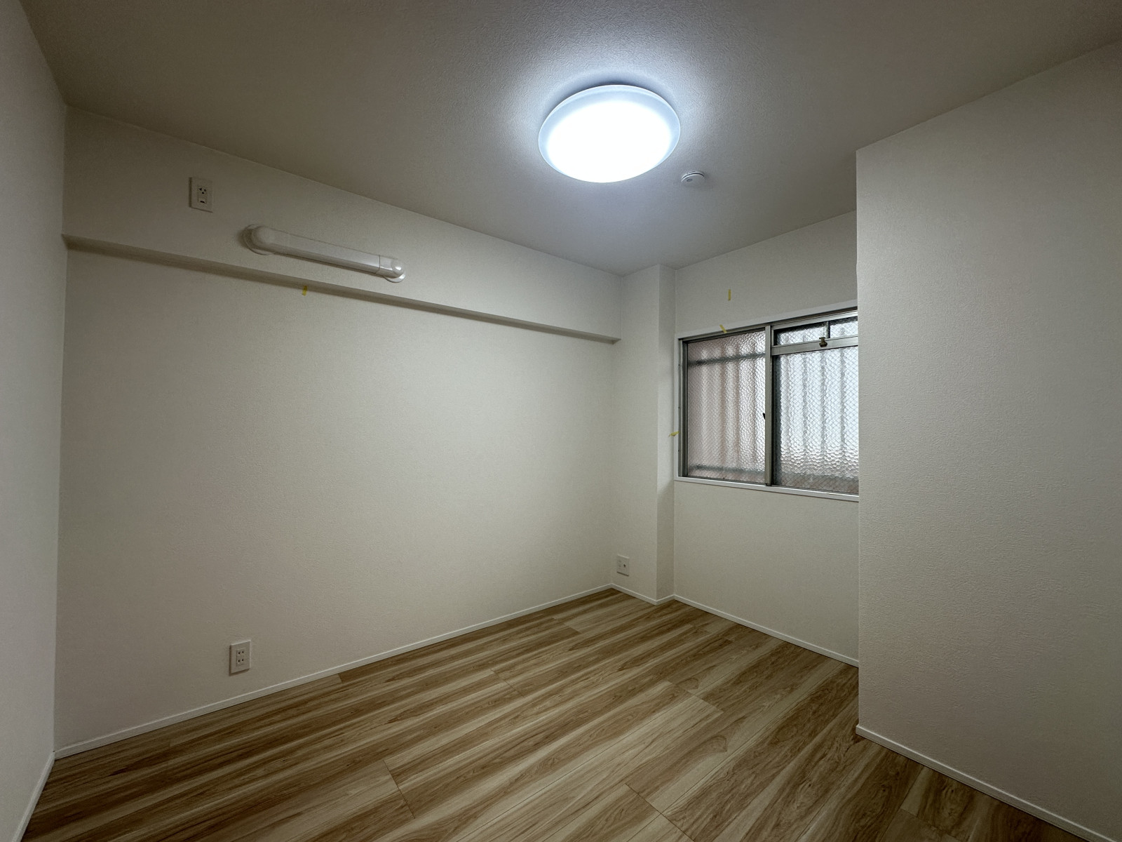 約4.5帖の洋室◎