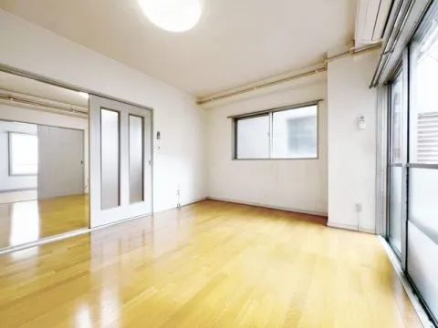 「自由が丘」徒歩7分の駅近好立地！リノベ向きのお部屋です♪
