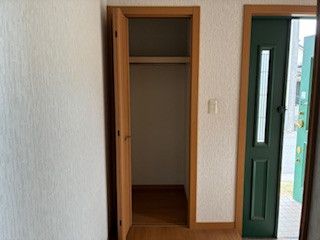玄関に収納が付いています。