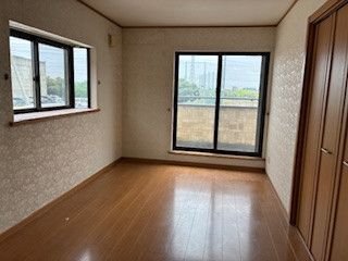 2階の7.5帖の洋室　