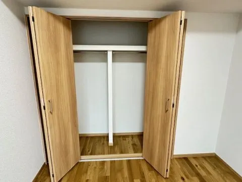 北東のお部屋には大きなクローゼットが完備されているので、色々収納できちゃいそうですね。