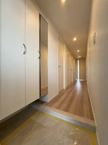 【玄関】扉を開けた瞬間から上質な住空間が広がります！