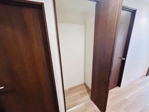 廊下にも収納が有ります