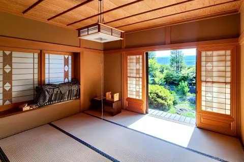 平屋建て和室