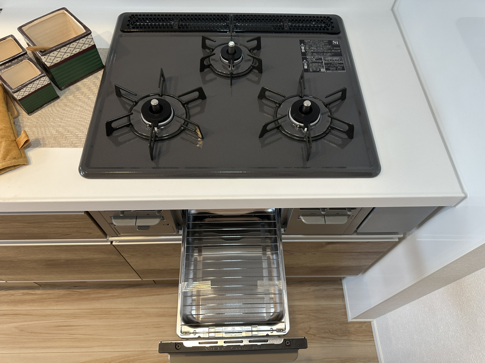 便利な三口コンロ＆グリル