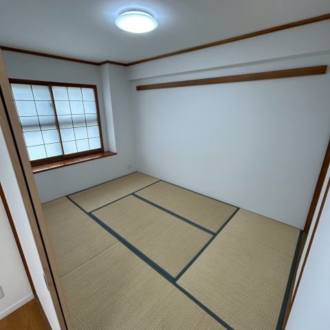 和室6帖：畳表替え済み！