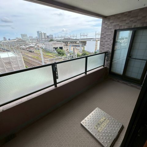 南側の広々バルコニー