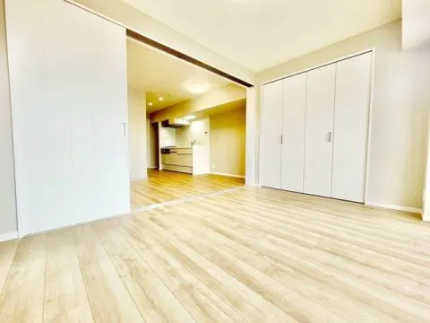 10階南向きで眺望・陽当たり良好なリフォーム済みのお部屋♪