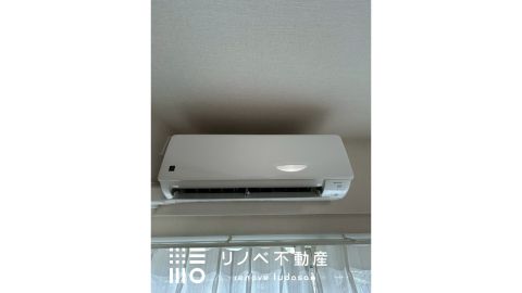 エアコン2基　取付済みです♪