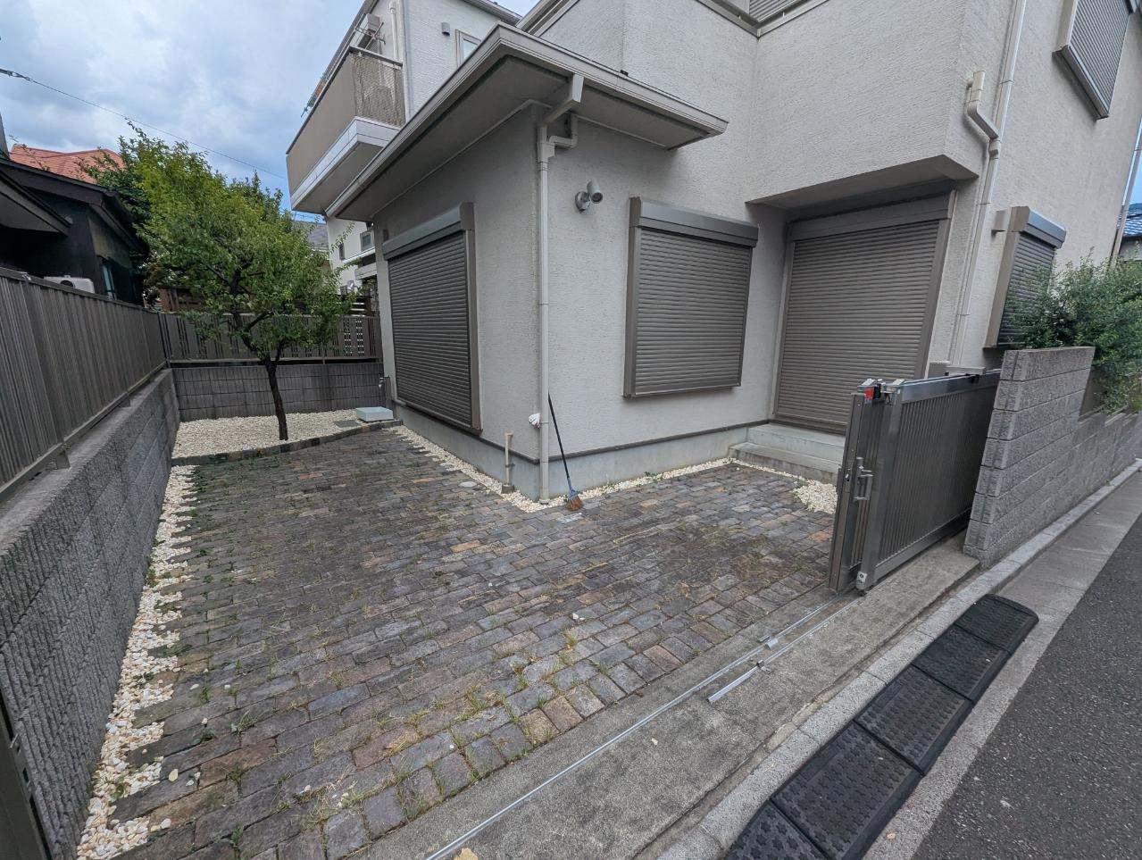 車以外にもたっぷりスペースあります