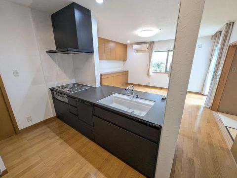 食器洗浄機付きなので、食後の家事時間を短縮できます！