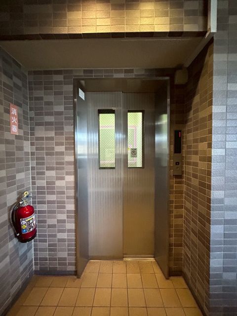 エレベーター付き