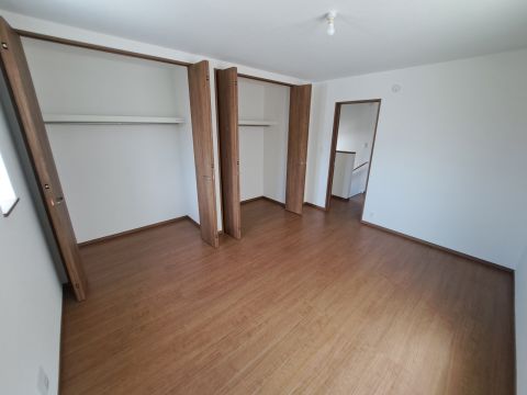 2階洋室7.8帖 ダブルクローゼットでお洋服もたっぷり収納できます。