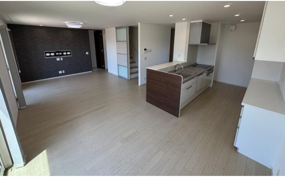 約23帖のリビングダイニングはのびのび寛げる空間に