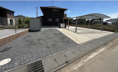 駐車最大7台可能です