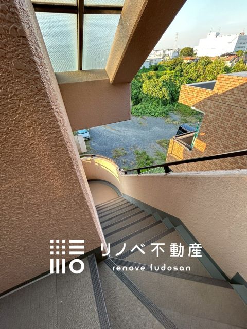 室内（2025年9月）撮影 クロス、床張替・建具交換予定 リフォーム完了時期：2025年12月