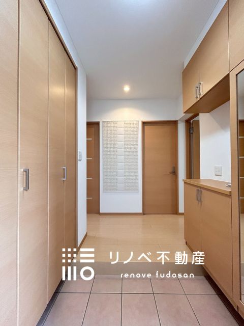 現地（2025年9月）撮影 広々とした玄関が帰りをお迎えしてくれます♪