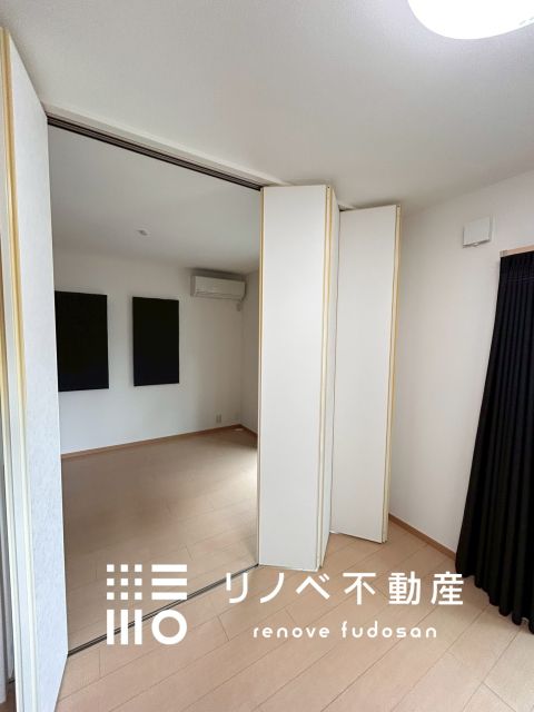 室内（2025年9月）撮影 1階洋室♪可動間仕切りで使い方自由自在！