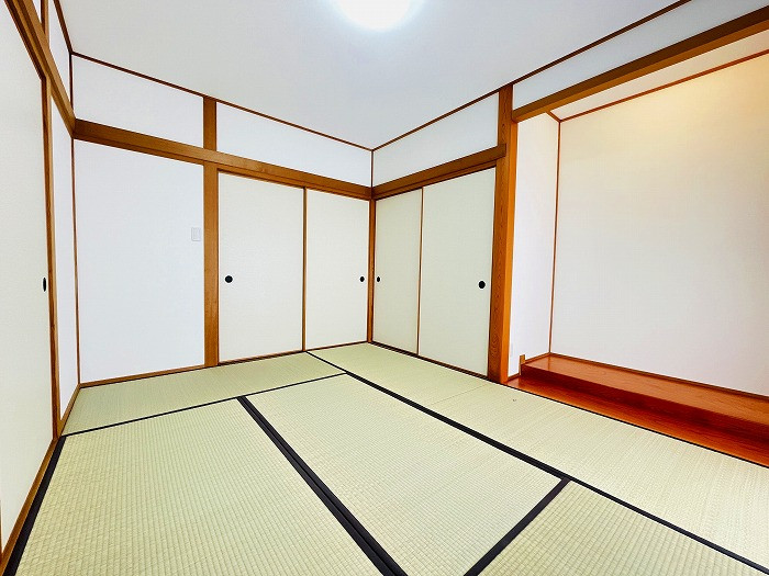 和室は約6帖とゆとりのあるスペース。陽当たりも良く心地いいです。