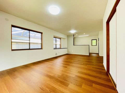 LDK別角度です。広々と開放的です。