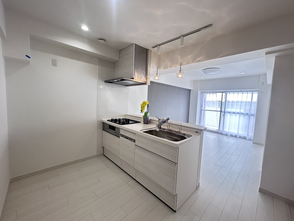 広々とした作業スペースのとれるキッチン