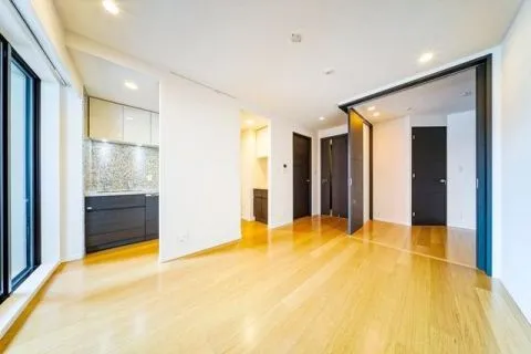 「六本木一丁目」駅徒歩7分!麻布台の高台に位置するタワーマンション♪