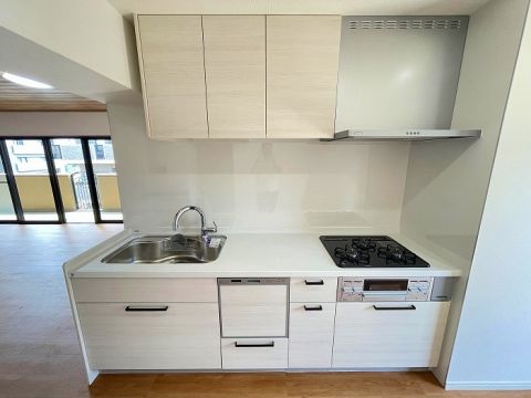 現地外観写真。大野城駅徒歩２分、白木原駅徒歩６分のダブルアクセス可能な駅近物件。