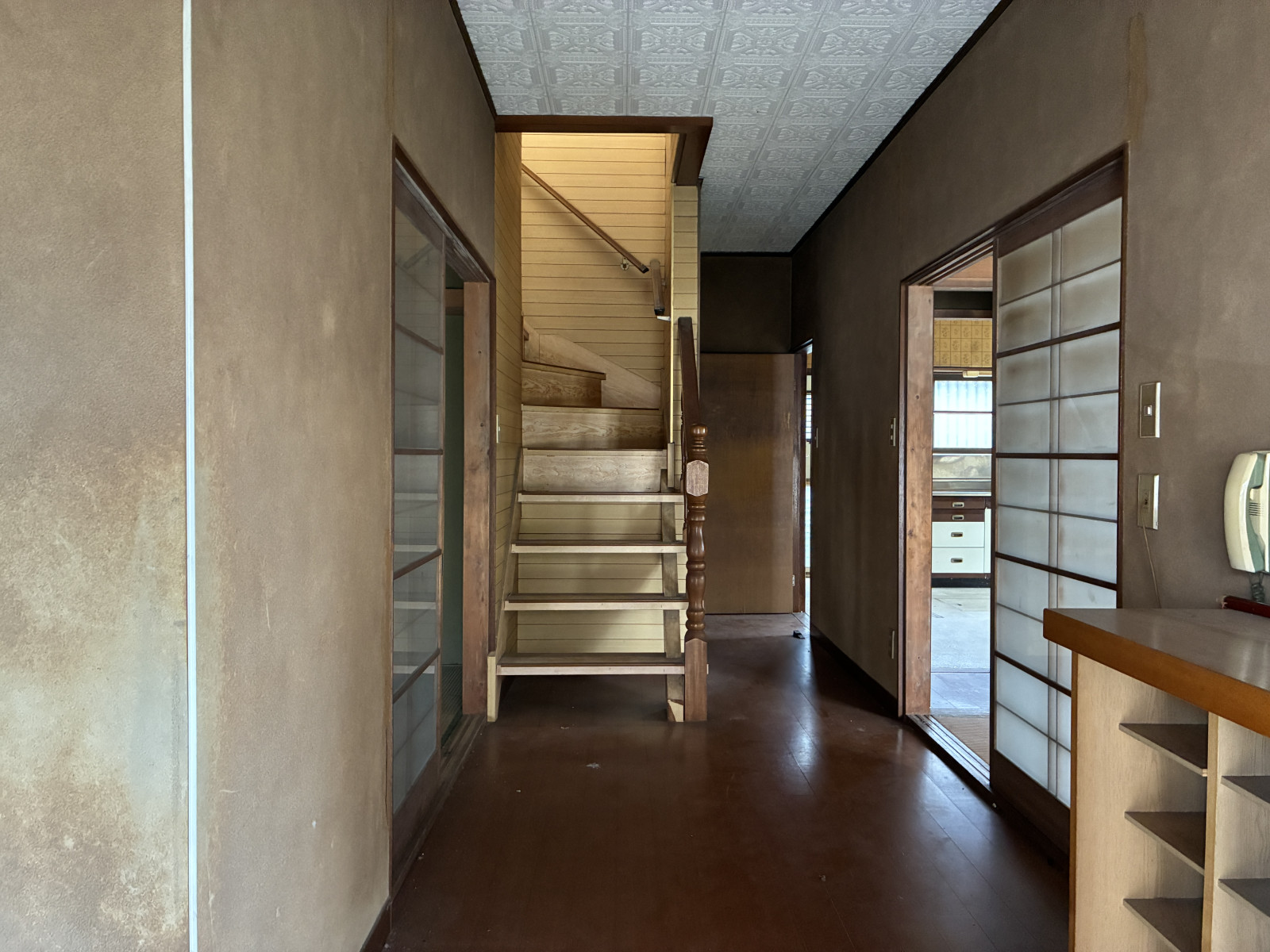 広々玄関ホールでお客様を気持ちよく迎えられます。