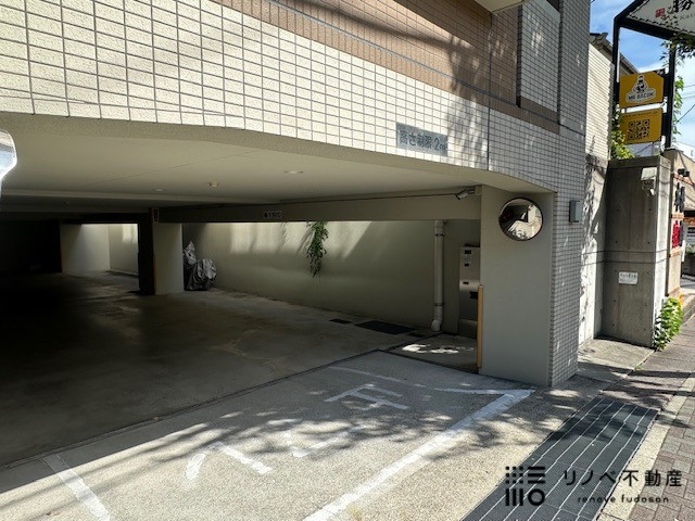 敷地内駐車場があるので、駐車場の問題も大丈夫そうですね！