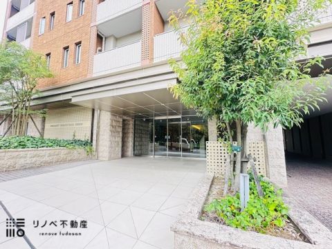 高級感のある外観や、駐輪場までオートロックになっている充実した共用部は是非見ていただきたいポイントが盛りだくさんの物件です。