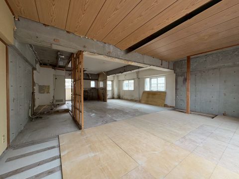 現況はフルスケルトンです。お好きにリノベーションが可能です。お気軽にご相談ください。