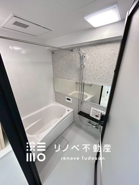 追い焚き・乾燥・暖房などの多機能を搭載し、季節を問わず快適なバスタイムをサポートします