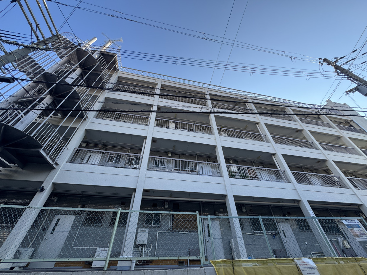 南側バルコニーに面したリビングは解放感抜群です♪