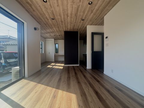 南向きで一日中明るい空間です。