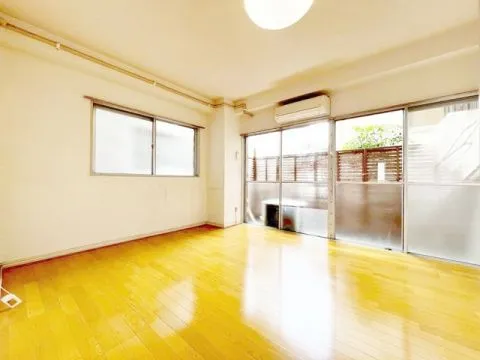 「自由が丘」徒歩7分の駅近好立地！リノベ向きのお部屋です♪