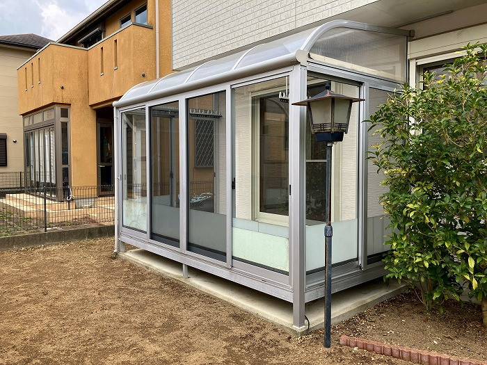 サンルームがございます。お洗濯ものを干したり日光浴をしたりといろいろな用途に使っていただけます。